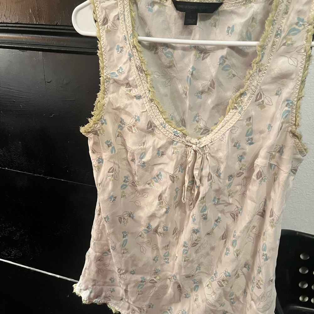 Express silk sleeveless blouse size size L